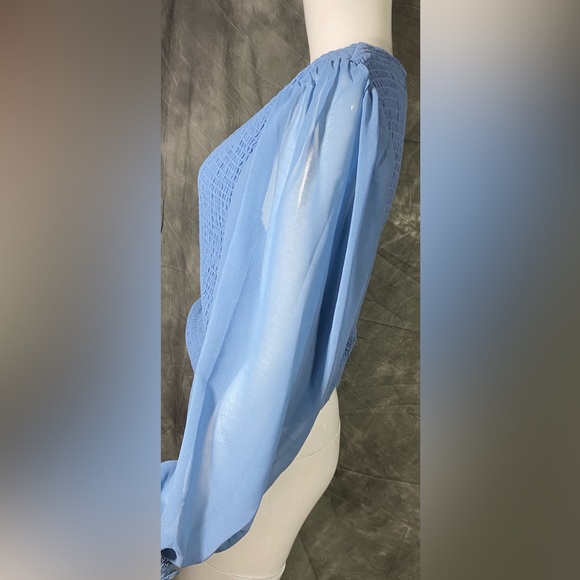 1.State smocked cuff top M (Small) - Picture 8 of 10